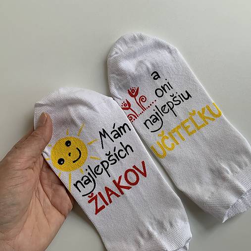 Maľované ponožky pre Najlepšiu PANI UČITEĽKU, ktorá má najlepších žiakov (So slniečkom)