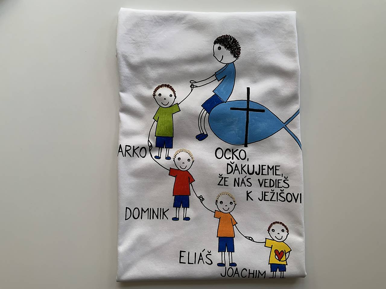 Biele tričko s  maľbou na želanie 