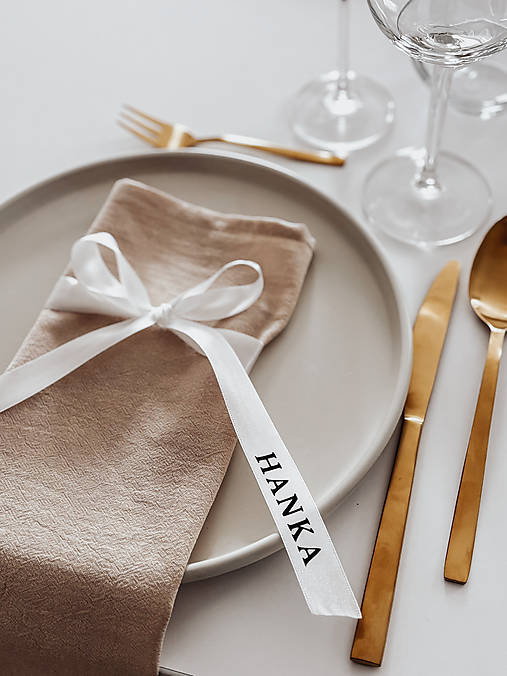 Úložné priestory & Organizácia - Menovky na saténovej stuhe - 17589257_