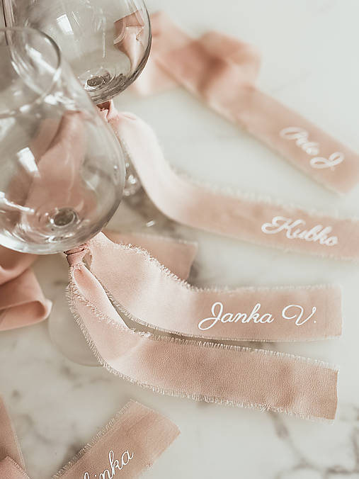 Úložné priestory & Organizácia - Menovky na šifónovej stuhe - 17589304_