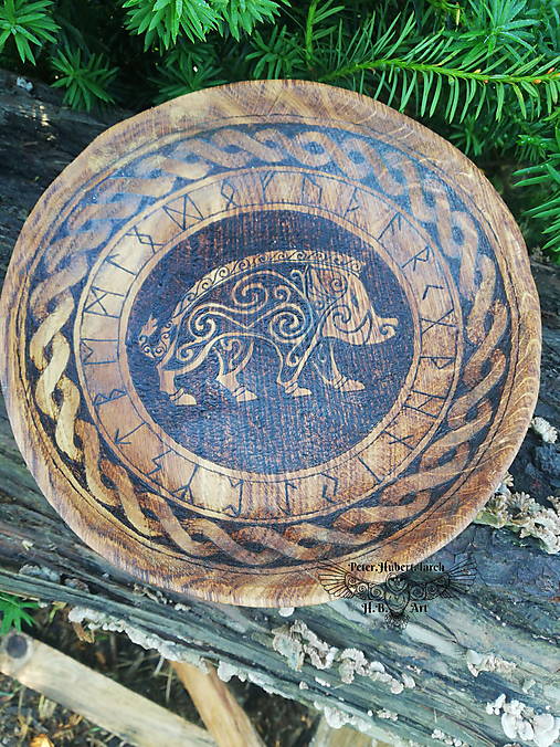 Nádoby - Drevený tanier - Gullinbursti - wooden plate - 17592248_