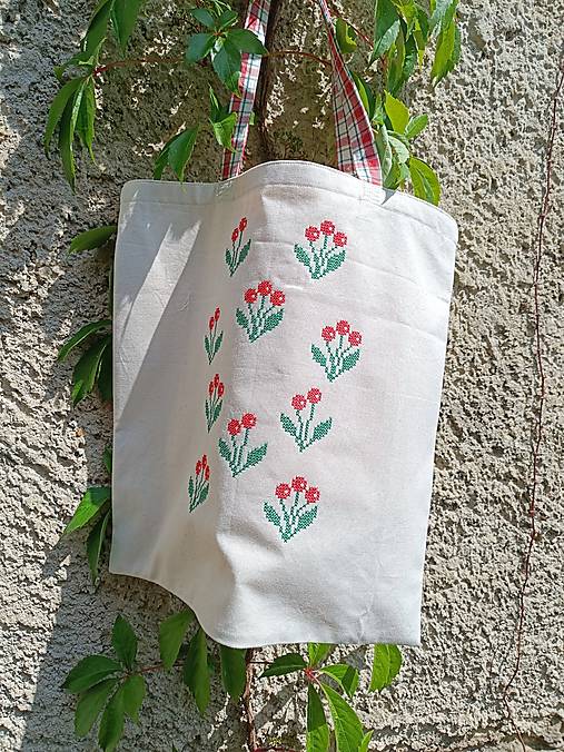 Veľké tašky - Letná taška cez rameno s výšivkou - 17591877_