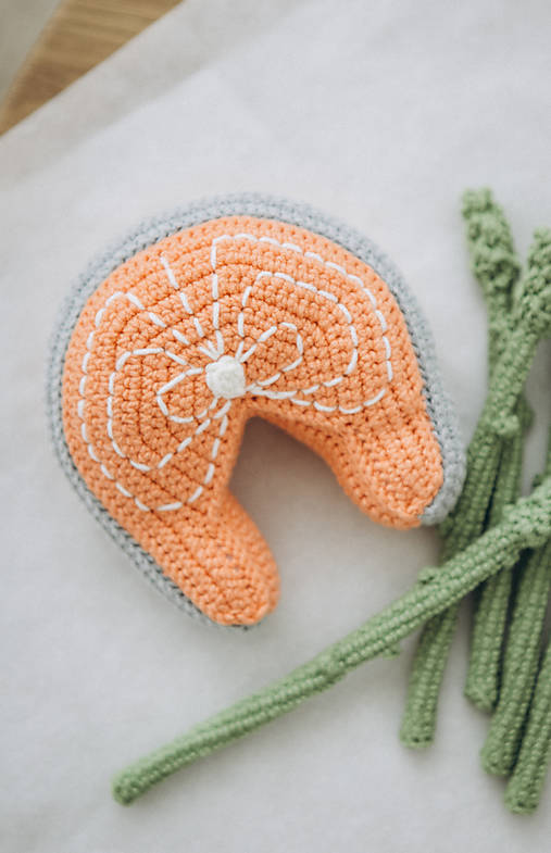 Hračky - Lososový steak - 17593228_