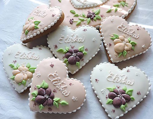 Dekorácie - Medovníkové srdiečko Eliška - 17594692_