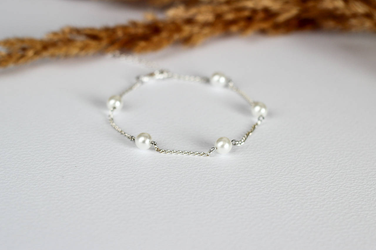 Svadobný náramok s perlami