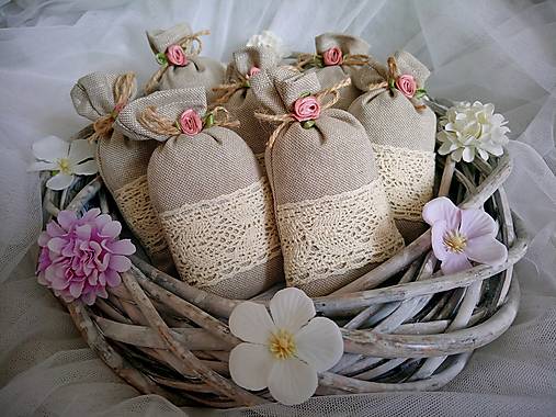 Darčeky pre svadobčanov - Levanduľové vrecúšká prírodné - 17597748_