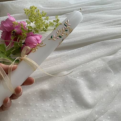 Ručne maľovaná krstná svieca s krížom a holubicou s personalizáciou – 35 cm, biely vosk