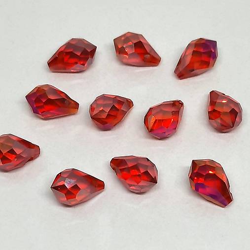 Sklenená brúsená kvapka 8x5mm-1ks