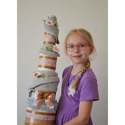 Uteráková torta - Sivá elegancia