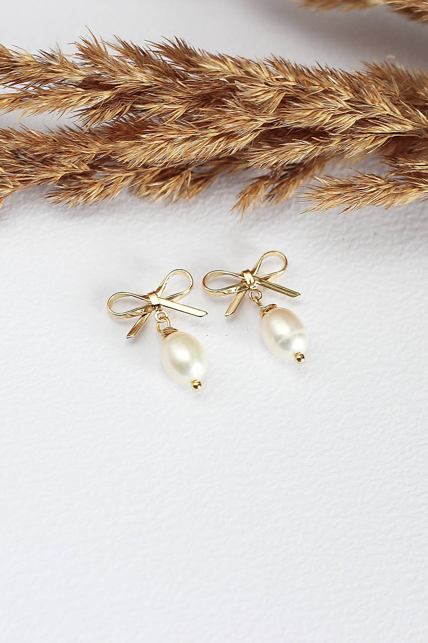 Napichovacie náušnice s riečnymi perlami