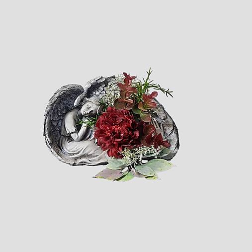 Dekorácie - Dušičky - spomienková ikebana č.101, anjel v krídlach - 17606742_