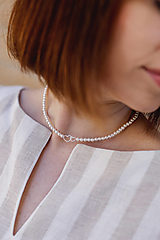 Náhrdelníky - minimalistický shell perlový náhrdelník - láska - 17608586_