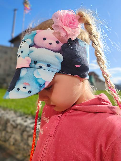 Čelenka so šiltom MEDVEDIK (alebo podľa vlastného výberu)