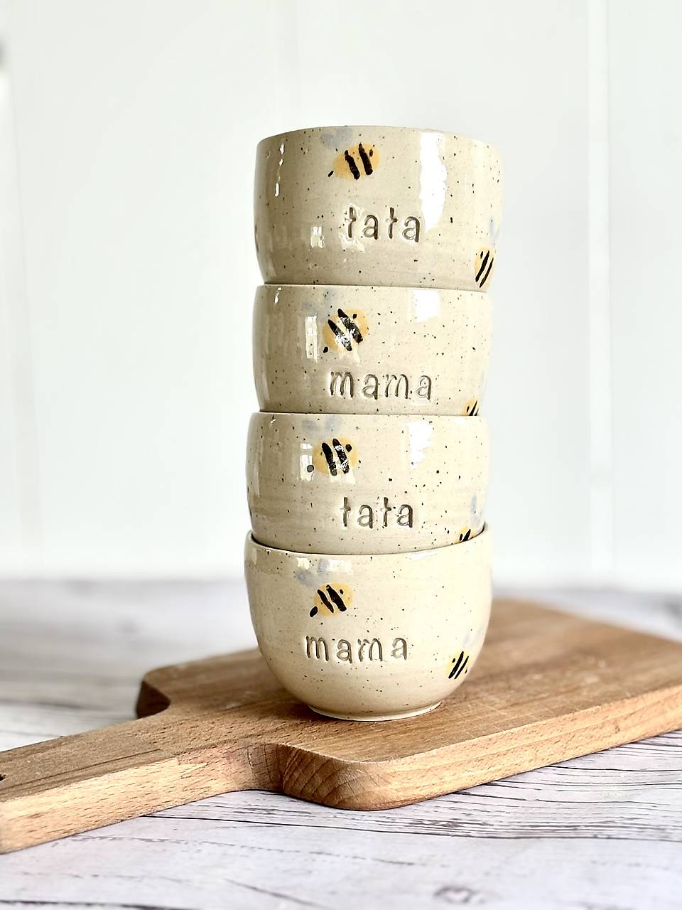 Dotty Bee Pohárik TATA Bee na bodkovanej hline