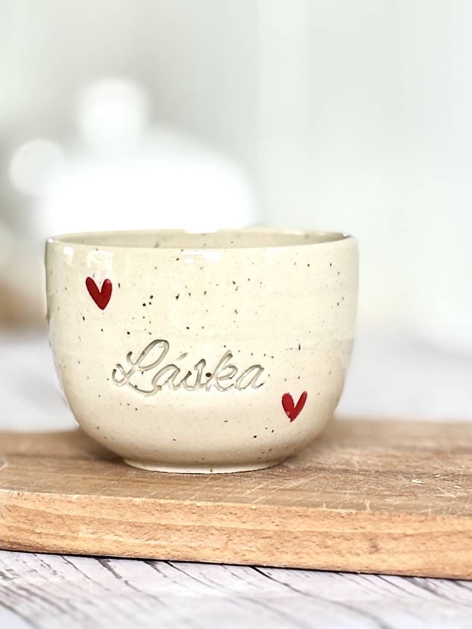 Pohárik LÁSKA Love Limited na bodkovanej hline
