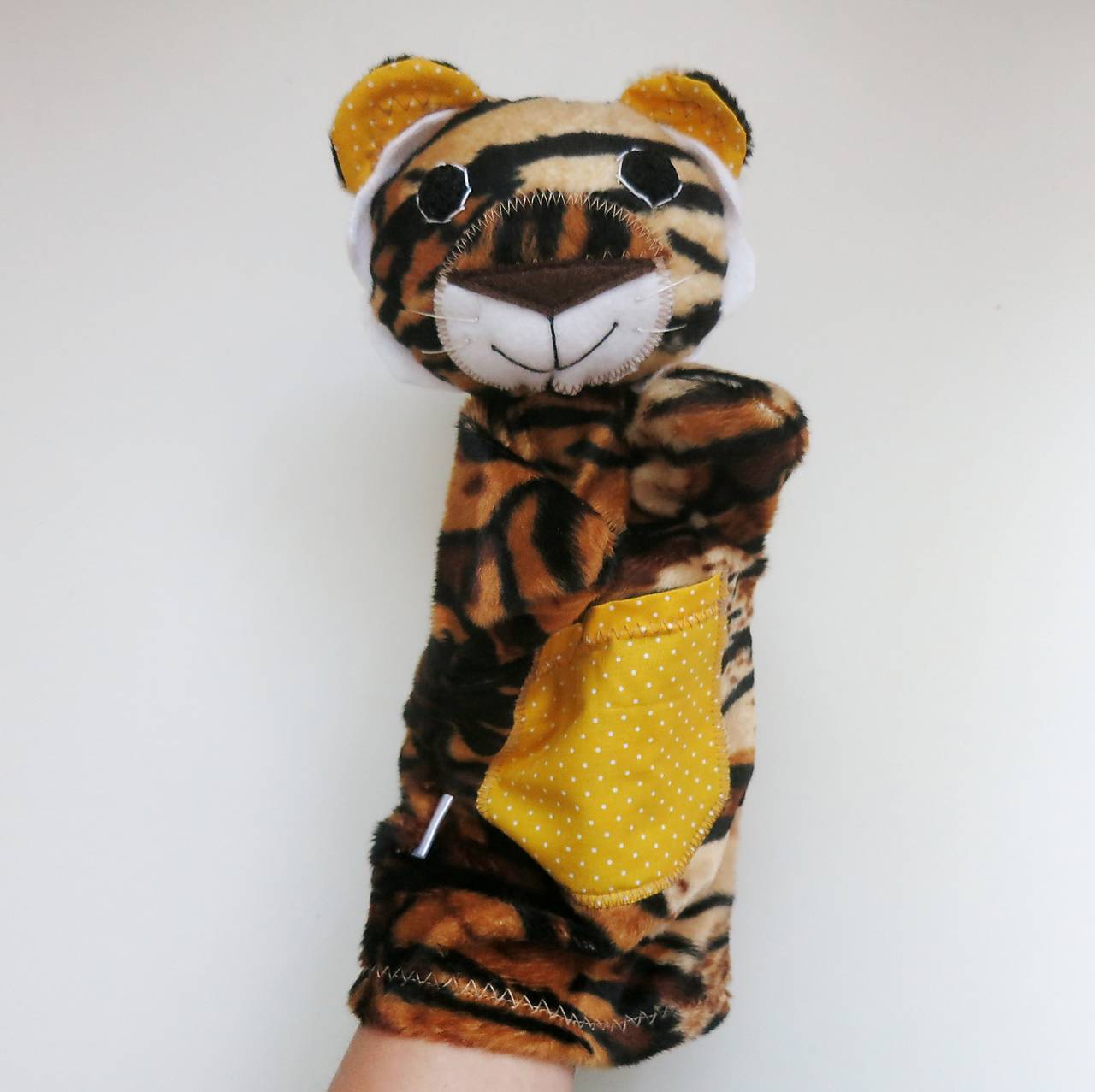 Maňuška tiger (zo žltobodkovej doliny)