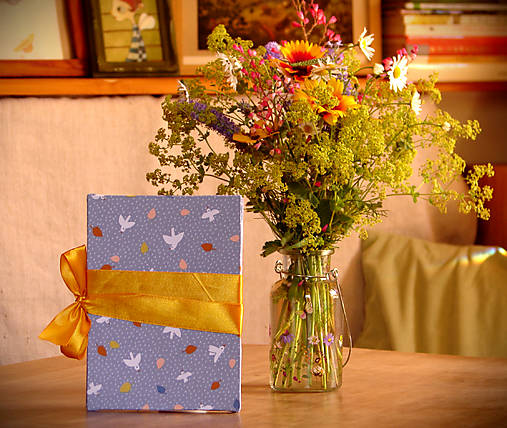 Papiernictvo - Leporelo album: "vtáčiky s lístkami" - 17617889_