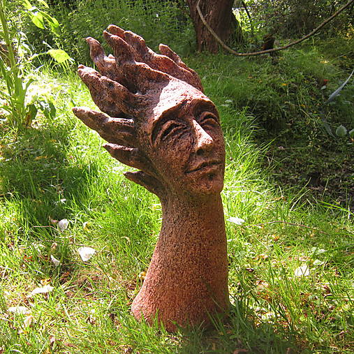 Sochy - Hlava ve větru (větrnice) - 17618847_