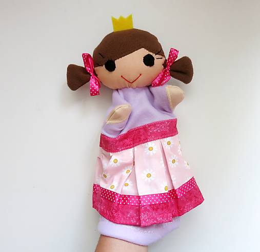 Maňuška princezná (v kvietkovej sukienke)
