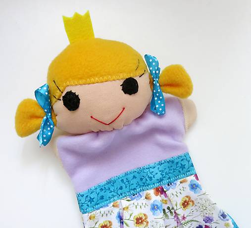 Maňuška princezná (v macoškovej sukienke)