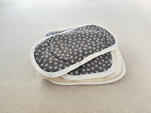 Detský textil - VLNIENKA Vložka proti poteniu do autosedačky JOIE i Spin 360 100% Merino top super wash Natural Mašličky šedé - 17621115_