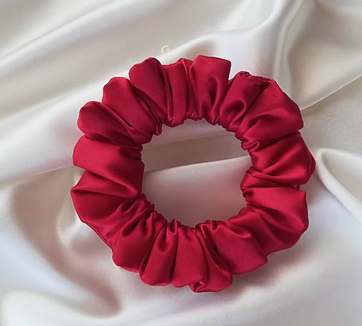 Ozdoby do vlasov - Saténová gumička Scrunchie, červená, veľkosť: SLIM - 17620739_