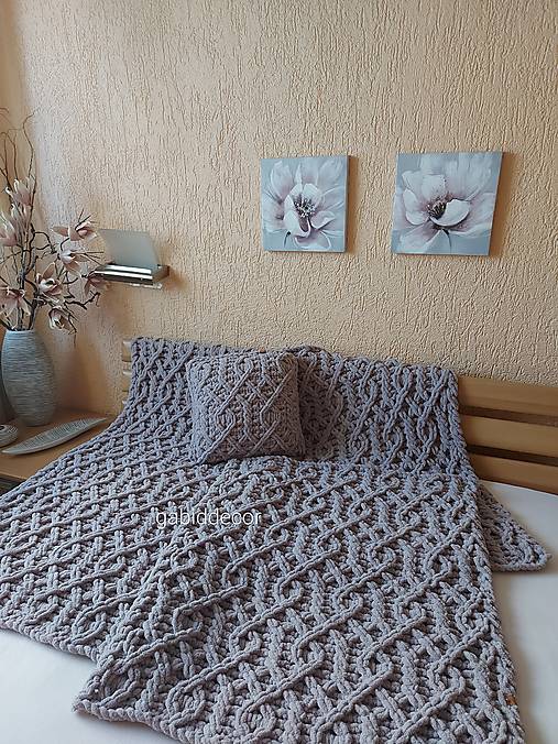 Jemnučká a ľahká deka z priadze alize puffy - šedá  (Deka, rozmer cca (90 x 75) cm, farba hnedo sivá č. 268)