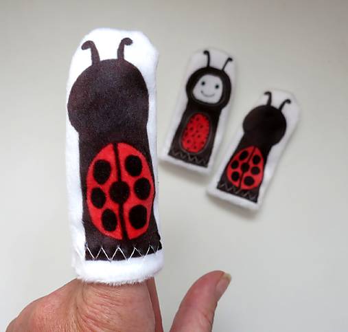 MINI pršteková maňuška - sada zvieratká na lúke (lienka)