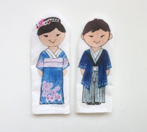 MINI pršteková maňuška - sada Hello world - 6 človiečikov (japonec/ japonka)