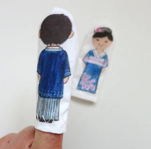 MINI pršteková maňuška - sada Hello world - 6 človiečikov (japonec/ japonka)