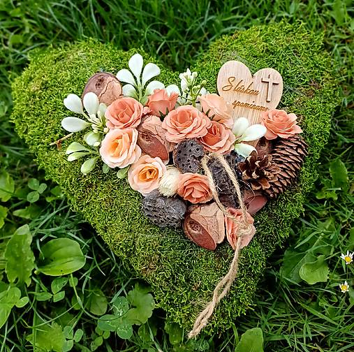 Dekorácie - Machové srdce - 17628524_