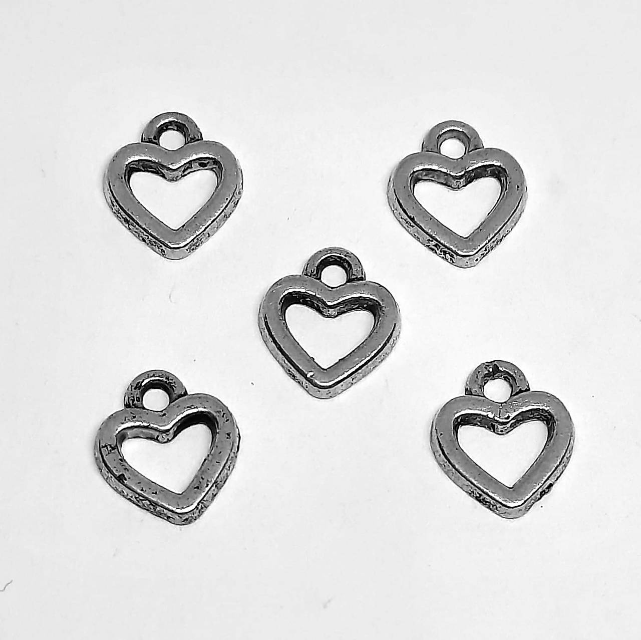 Prívesok SRDCE -1ks (6x7mm-platina)