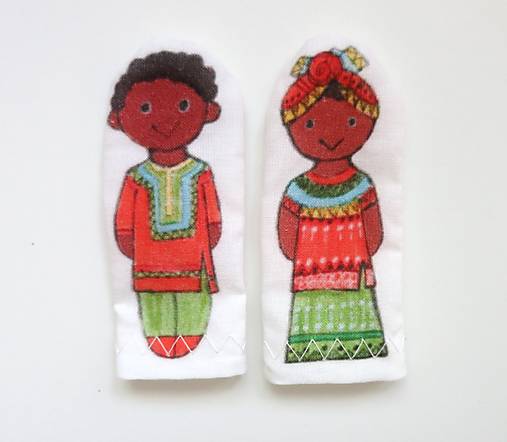 MINI pršteková maňuška - sada Hello world - 6 človiečikov (afričan/ afričanka)