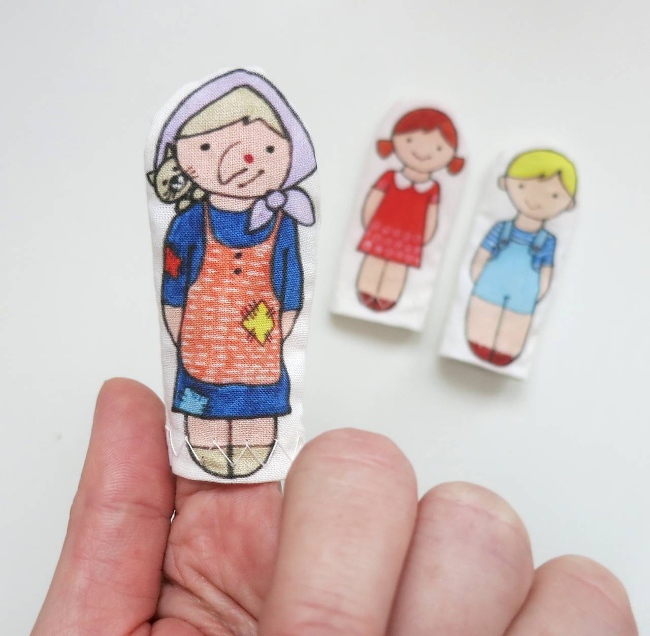 MINI pršteková maňuška - sada rozprávka o Jankovi a Marienke (Ježibaba)