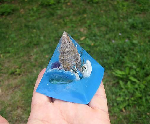 Pyramída 6,5 cm (Morská s mušľami, č. 4300)