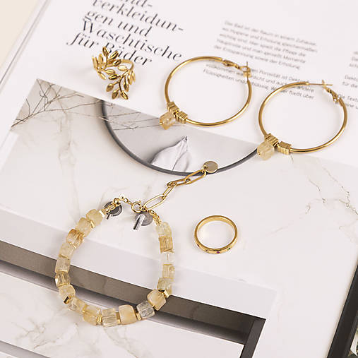 Náušnice s dotykom geometrie a elegancie – kolekcia Line Cube