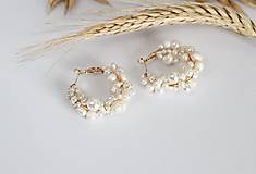 Náušnice - Kruhové náušice s riečnymi perlami - 17635371_