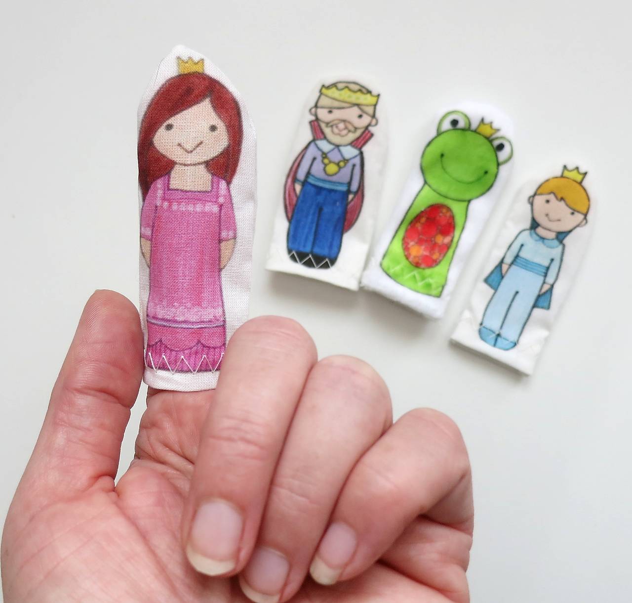 MINI pršteková maňuška - sada Žabí princ (princezná)
