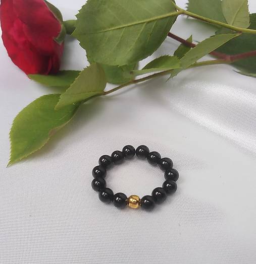 Prstene - Prsteň turmalín so zlatou korálkou - 17637399_