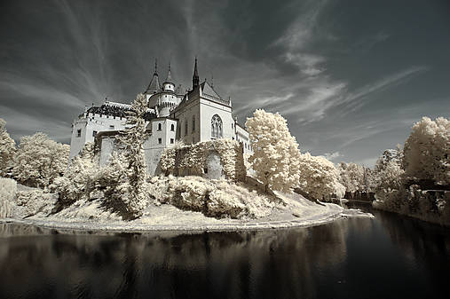 Fotografie - Bojnický zámok IR - 17639350_