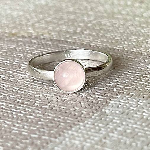 ZĽAVA 10% Simple Rose Quartz AG925 Ring / Jednoduchý prsteň s ruženínom strieborný AG925 E046