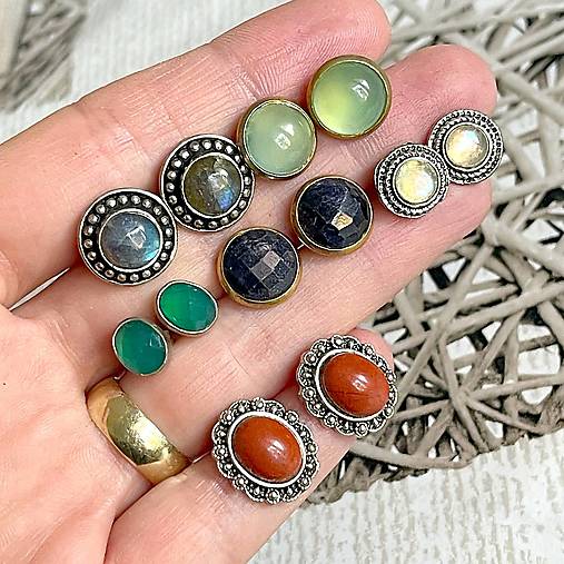 ZĽAVA 40% Labradorite Stud Earrings / Náušnice s labradoritom E031