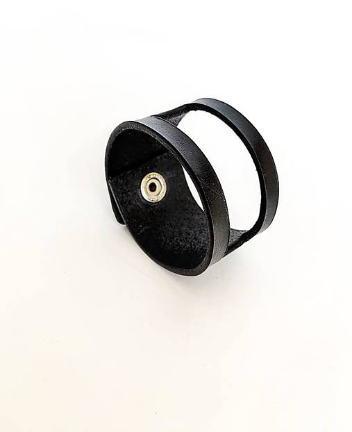 Náramky - Kožený náramek – minimalistický design, 4 cm - 17643669_