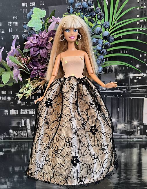 Krajové šaty pre Barbie