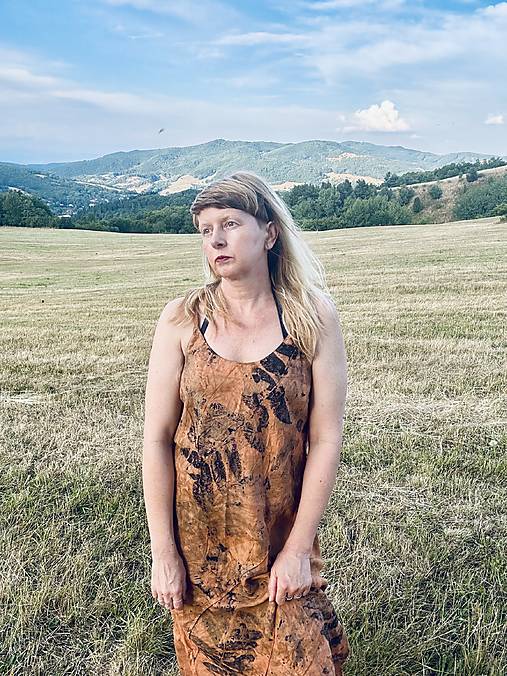 saty prirodne farbene lanove