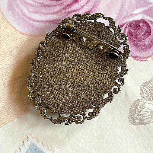 Vintage Saint Mary Brooch / Brošňa s Madonou