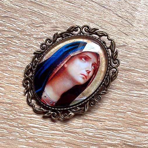 Vintage Saint Mary Brooch / Brošňa s Madonou
