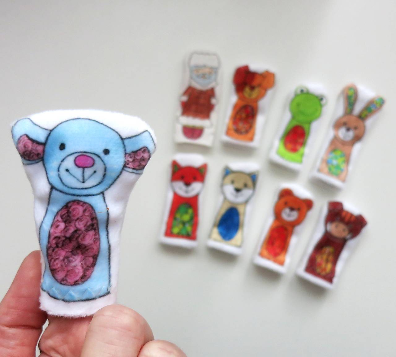 MINI pršteková maňuška - sada rozprávka Domček, domček, kto v tebe býva? (myška)