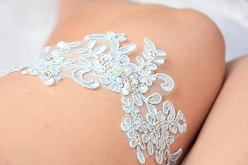 Spodná bielizeň - Svadobný podväzok "Len tvoja" - 17648178_