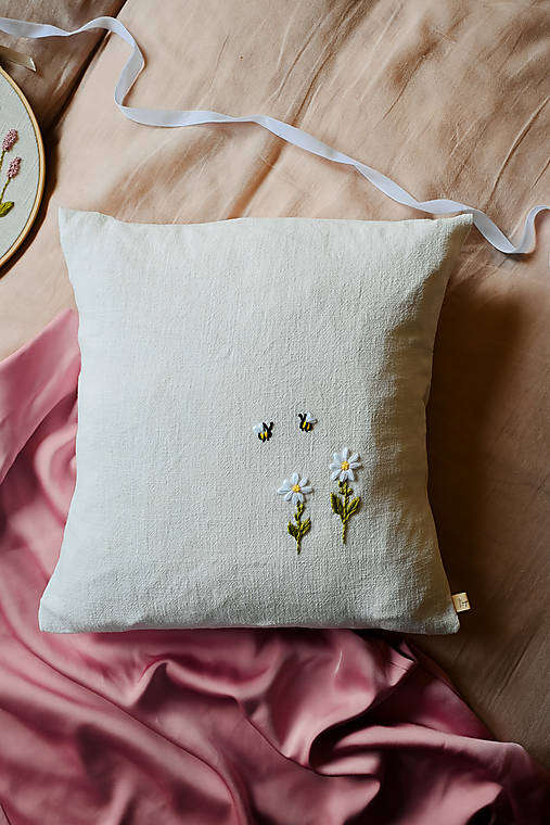 Úžitkový textil - Margarétky - poťah na vankúš 100% ľan - 17648579_